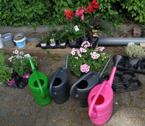 Urban Gardening Gießkannen